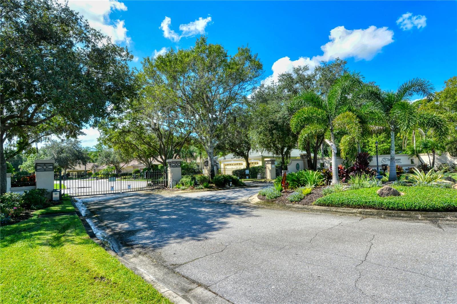 Image 63 of 85 For 4920 Woodhurst Drive