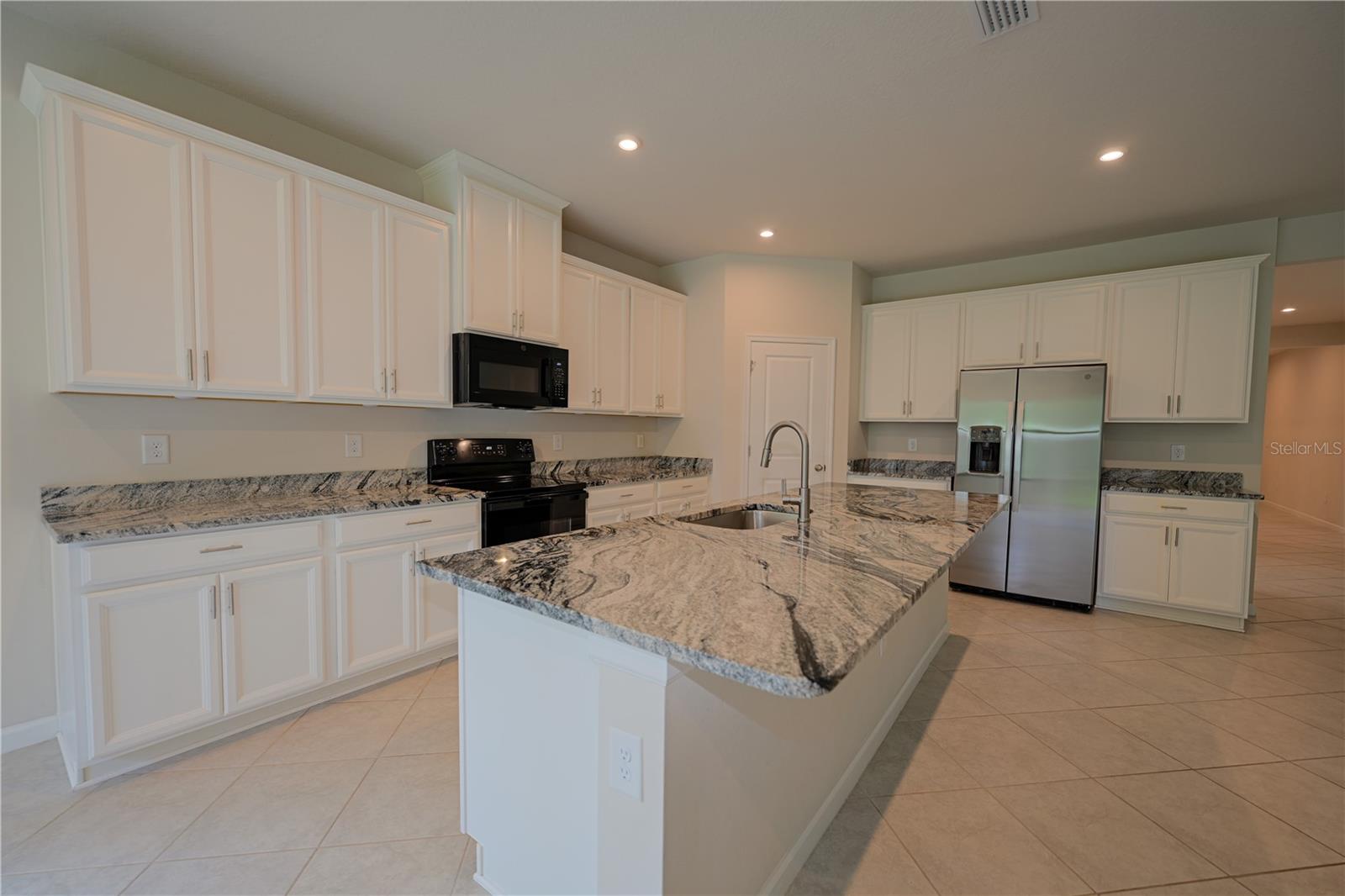 Image 23 of 30 For 11423 61st Street E