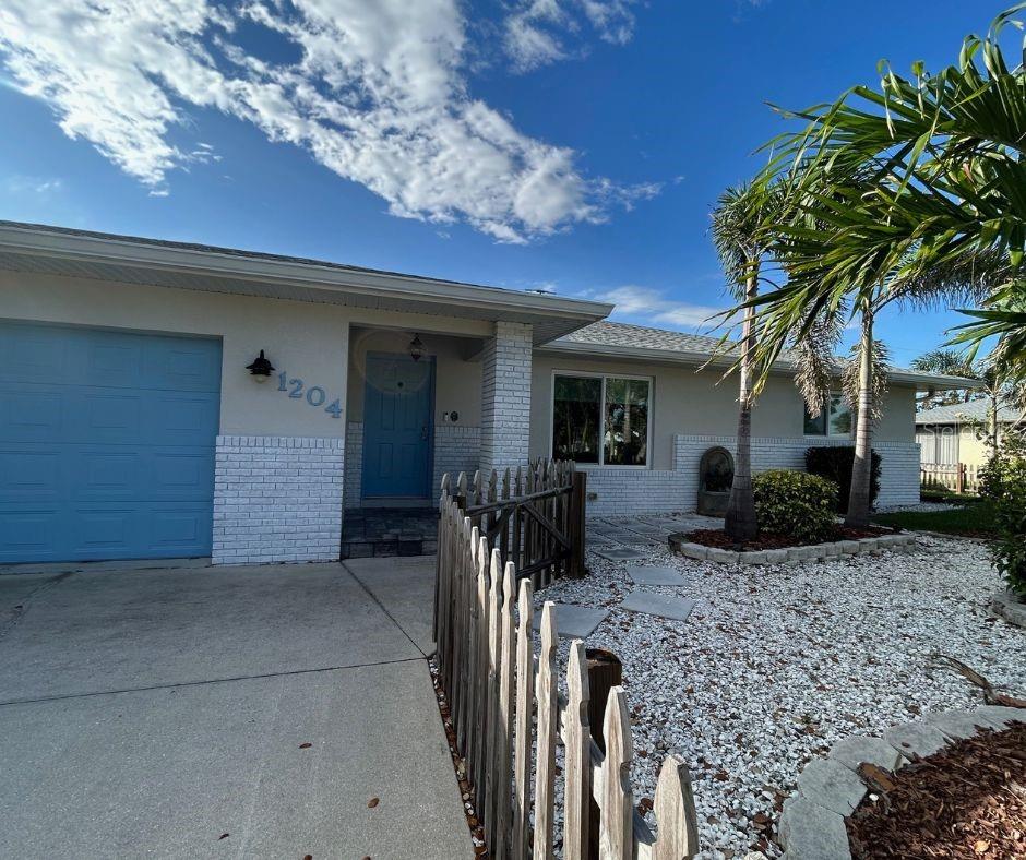 Details for 1204 Sunrise Road, VENICE, FL 34293