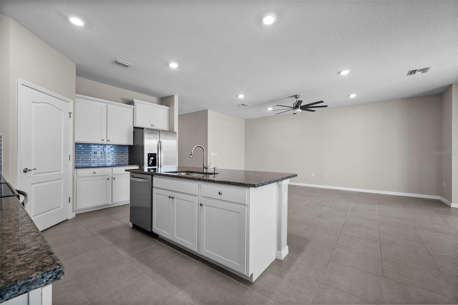 Image 18 of 78 For 13915 Mount Laurel Trail