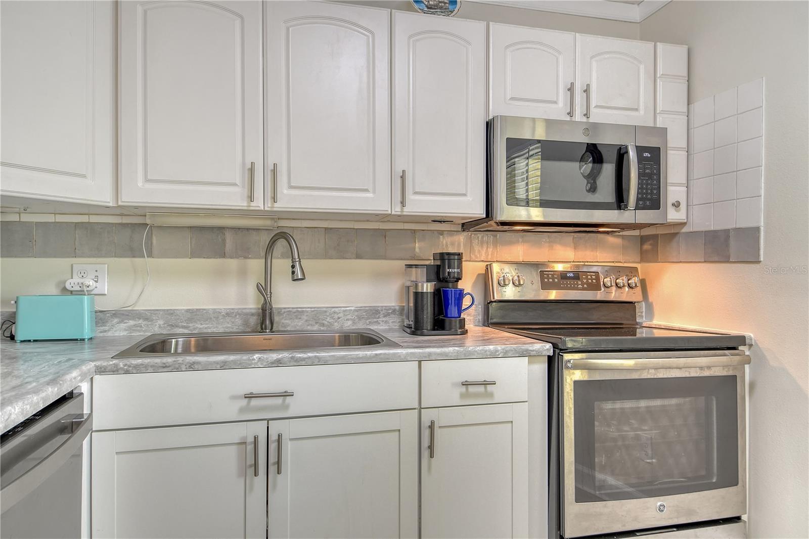 Image 14 of 74 For 4840 Gulf Of Mexico Drive Villa 15