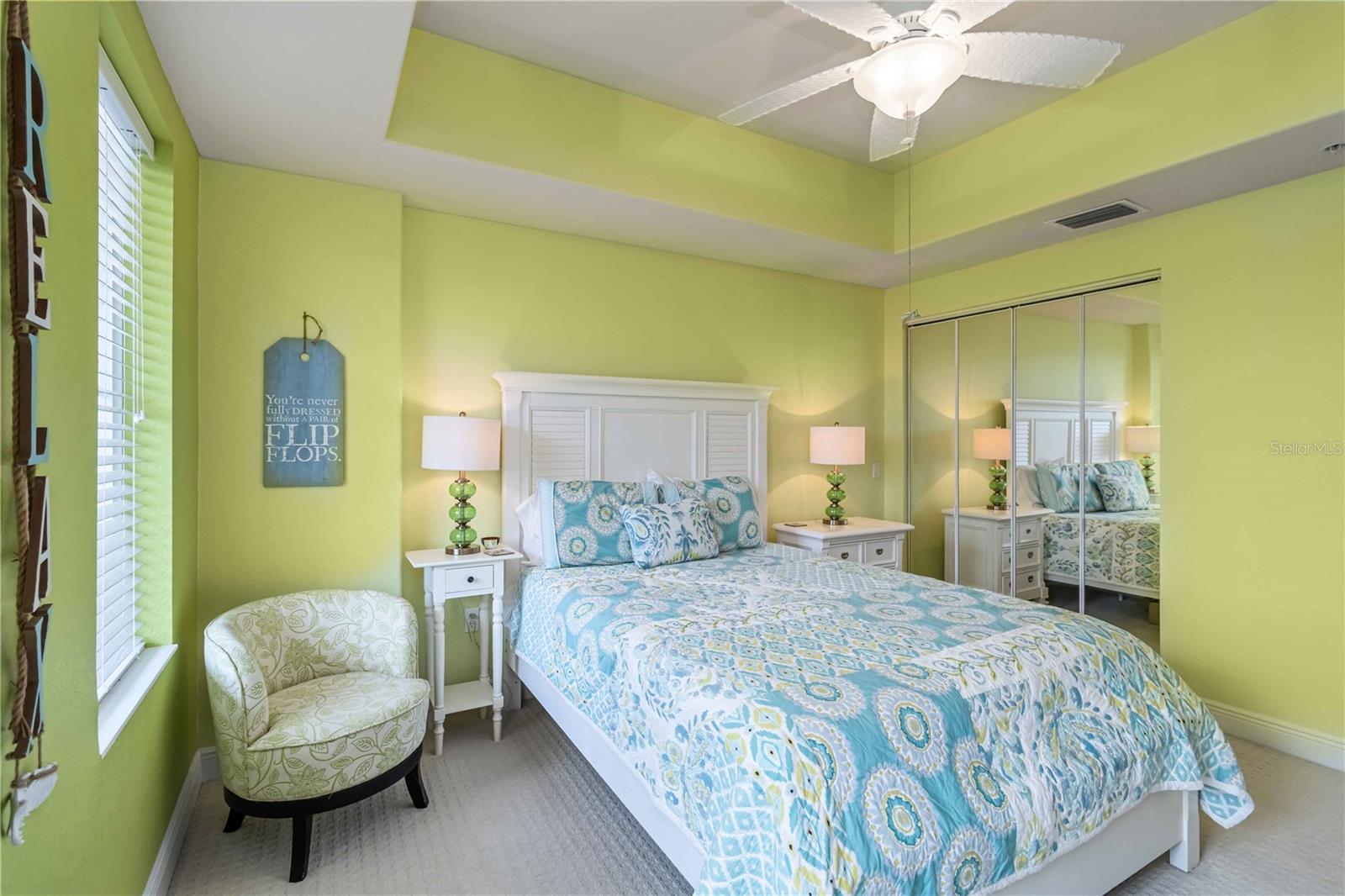 Listing photo id 10 for 501 Haben Boulevard 303