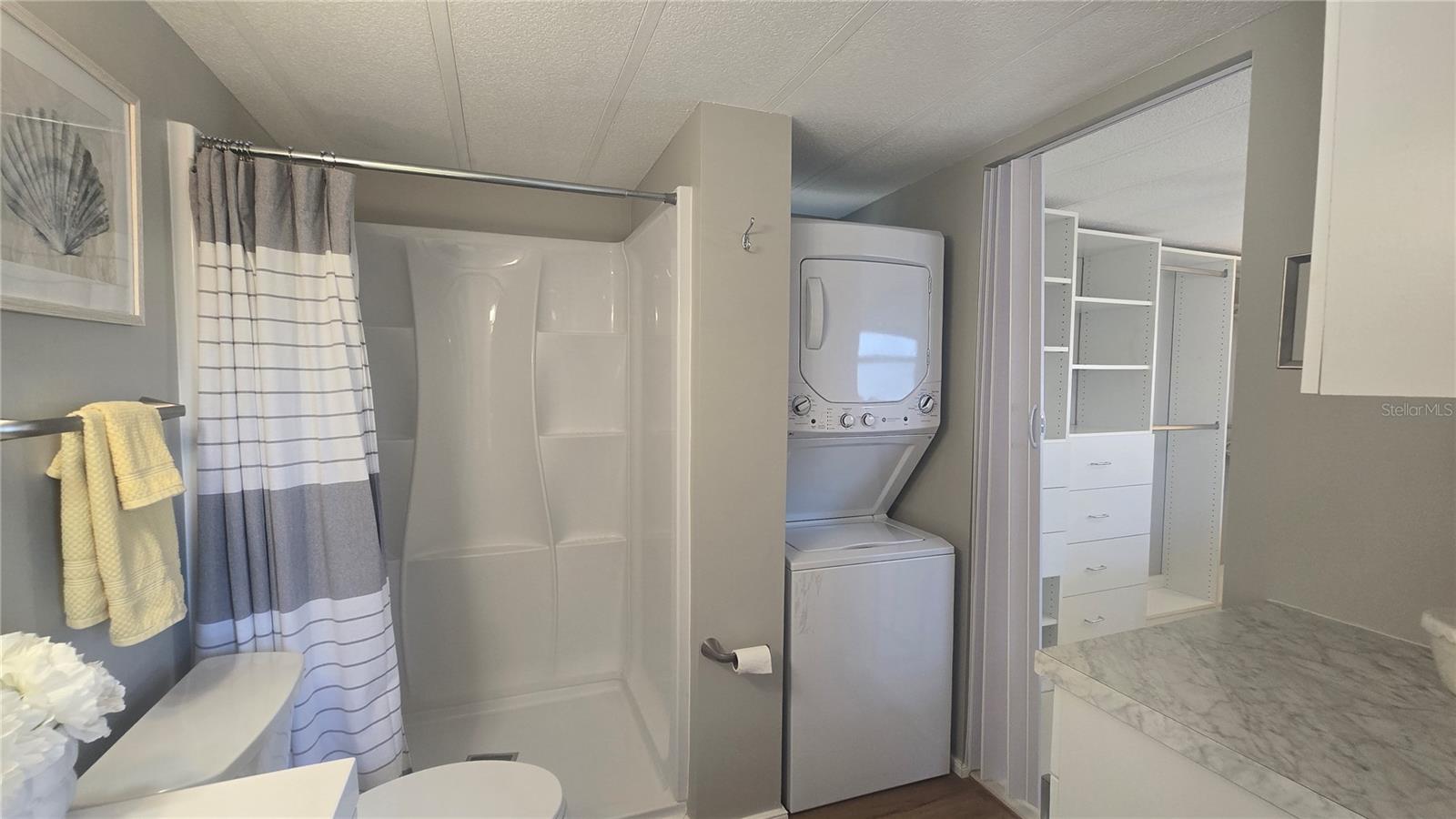 Image 16 of 48 For 5316 53rd Avenue E I10