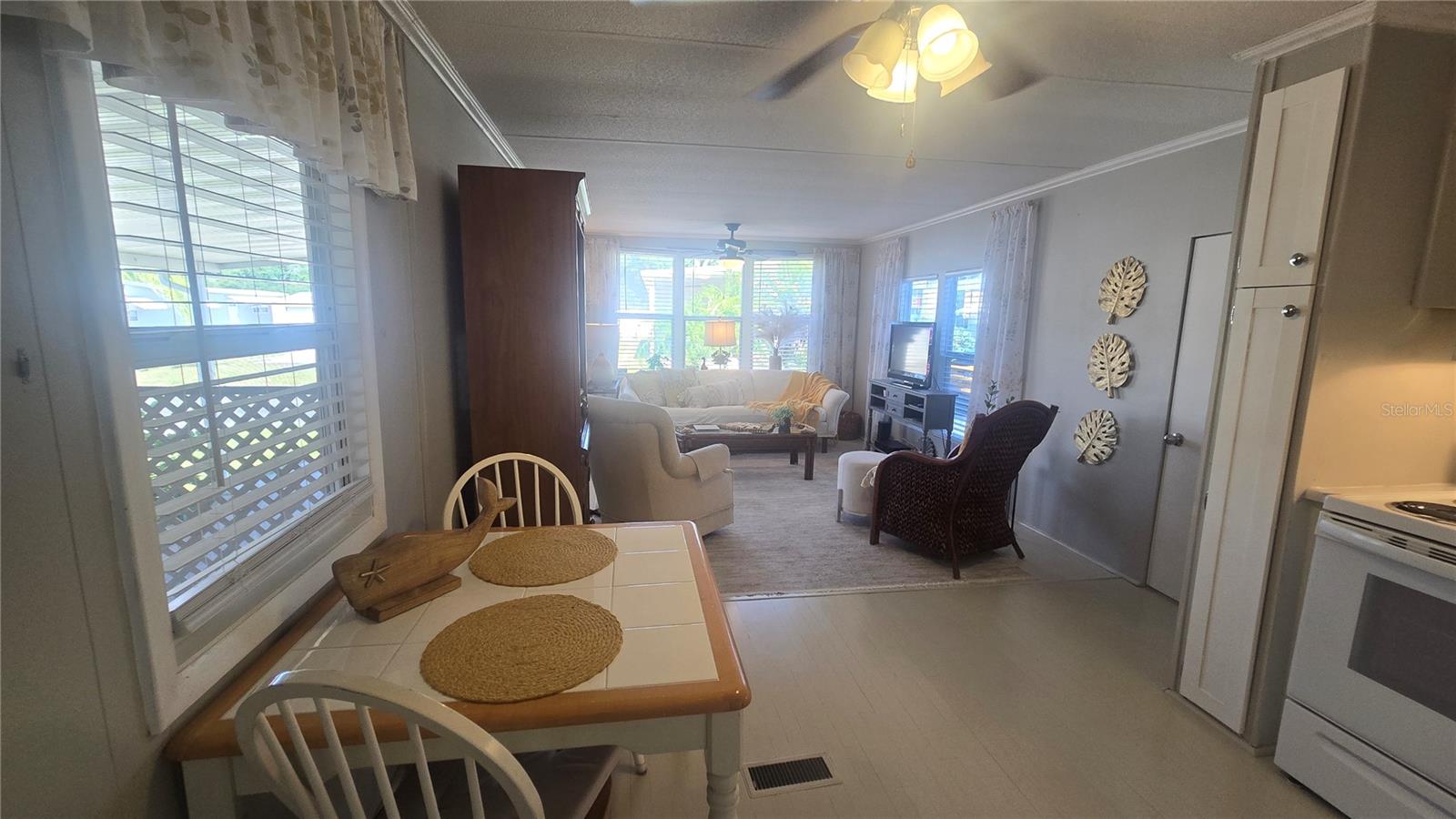 Image 7 of 48 For 5316 53rd Avenue E I10