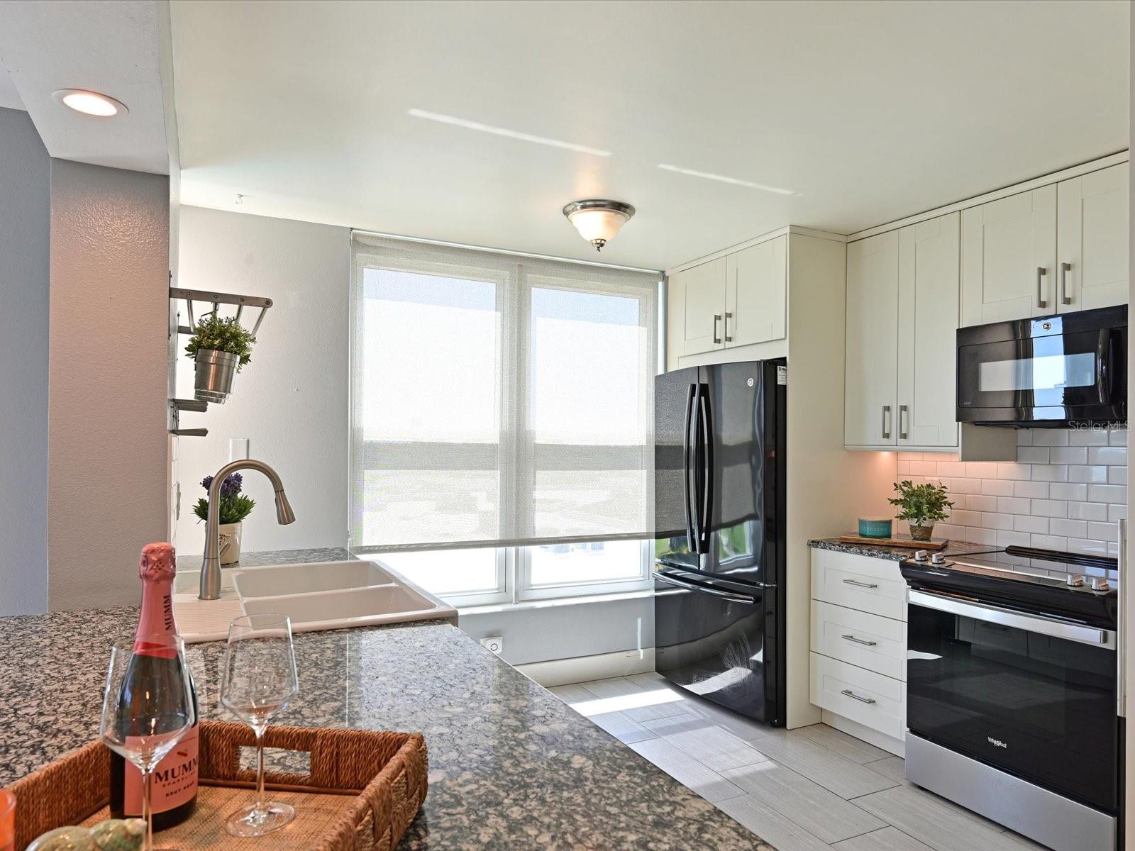 Image 14 of 59 For 4550 Pinebrook Circle 608