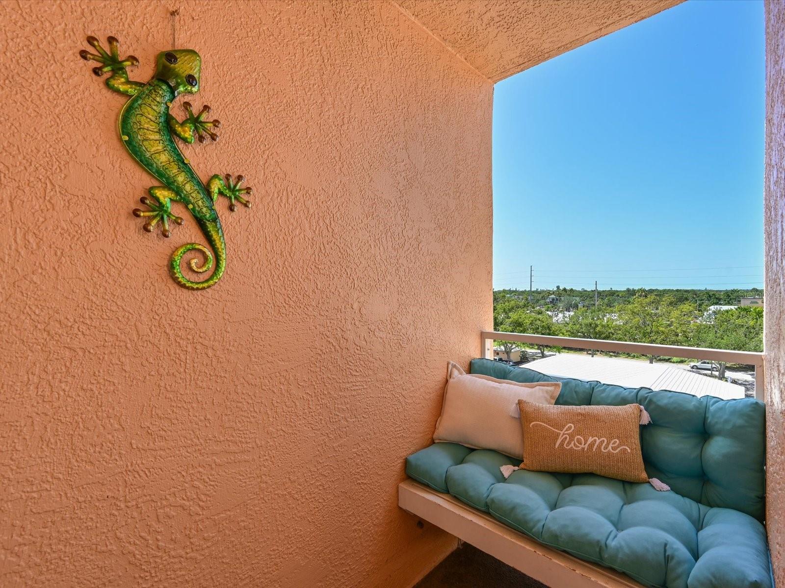Image 31 of 59 For 4550 Pinebrook Circle 608