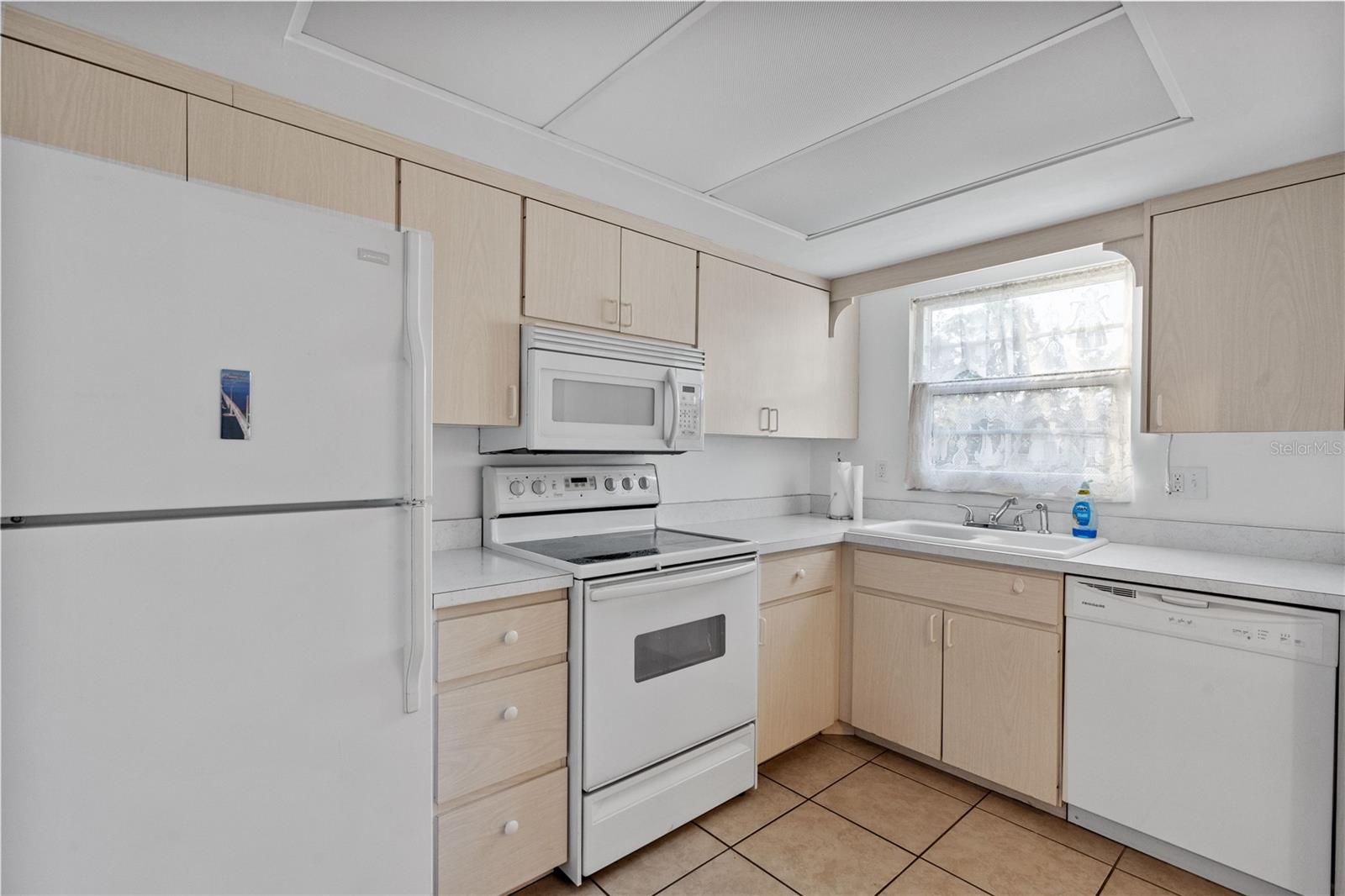 Image 15 of 32 For 505 47th Avenue Drive W