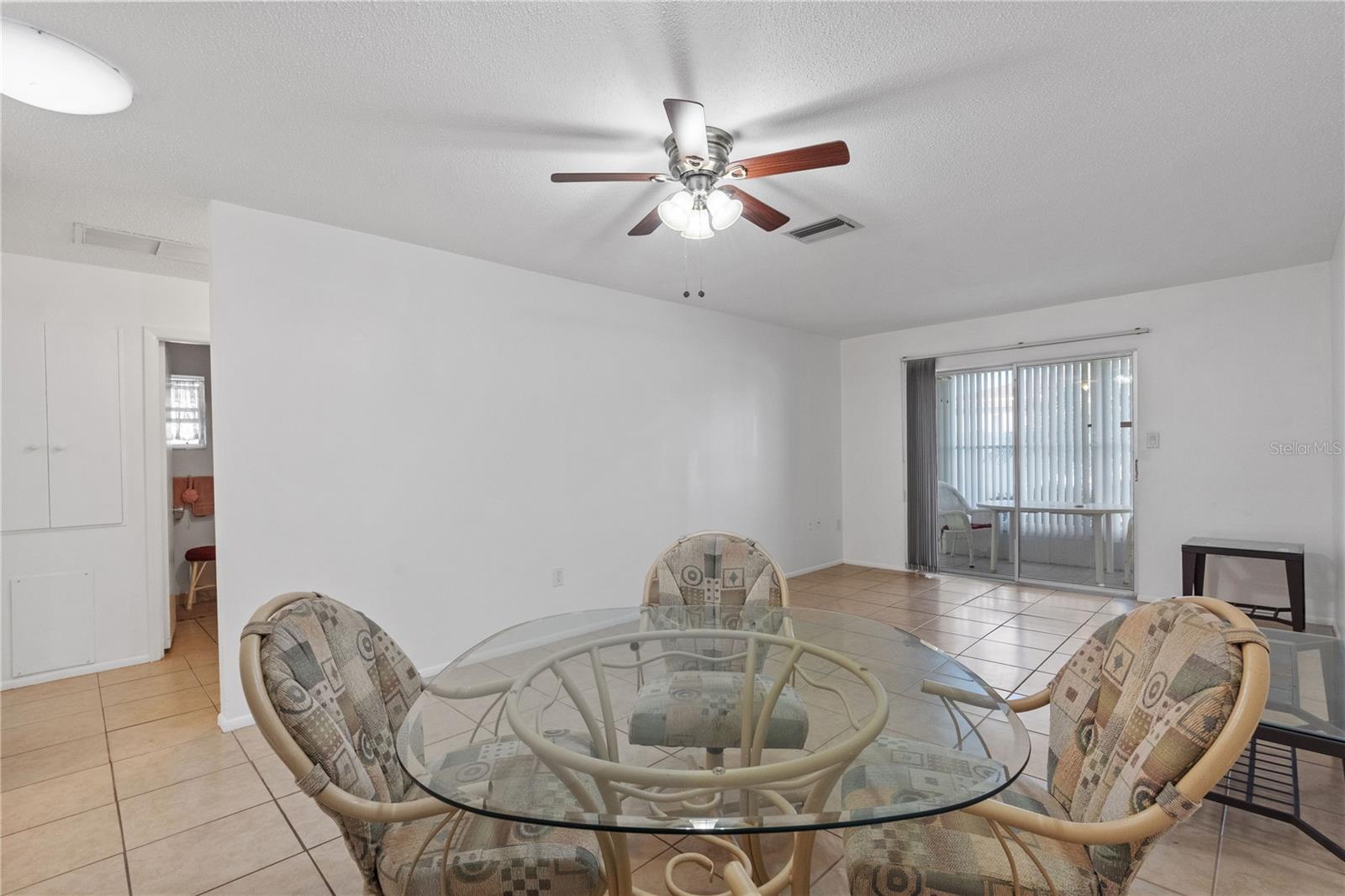 Image 17 of 32 For 505 47th Avenue Drive W