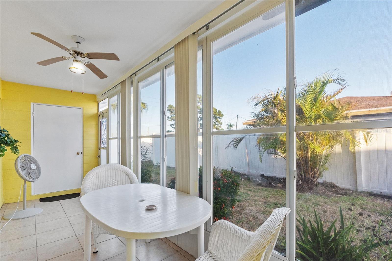 Image 7 of 32 For 505 47th Avenue Drive W