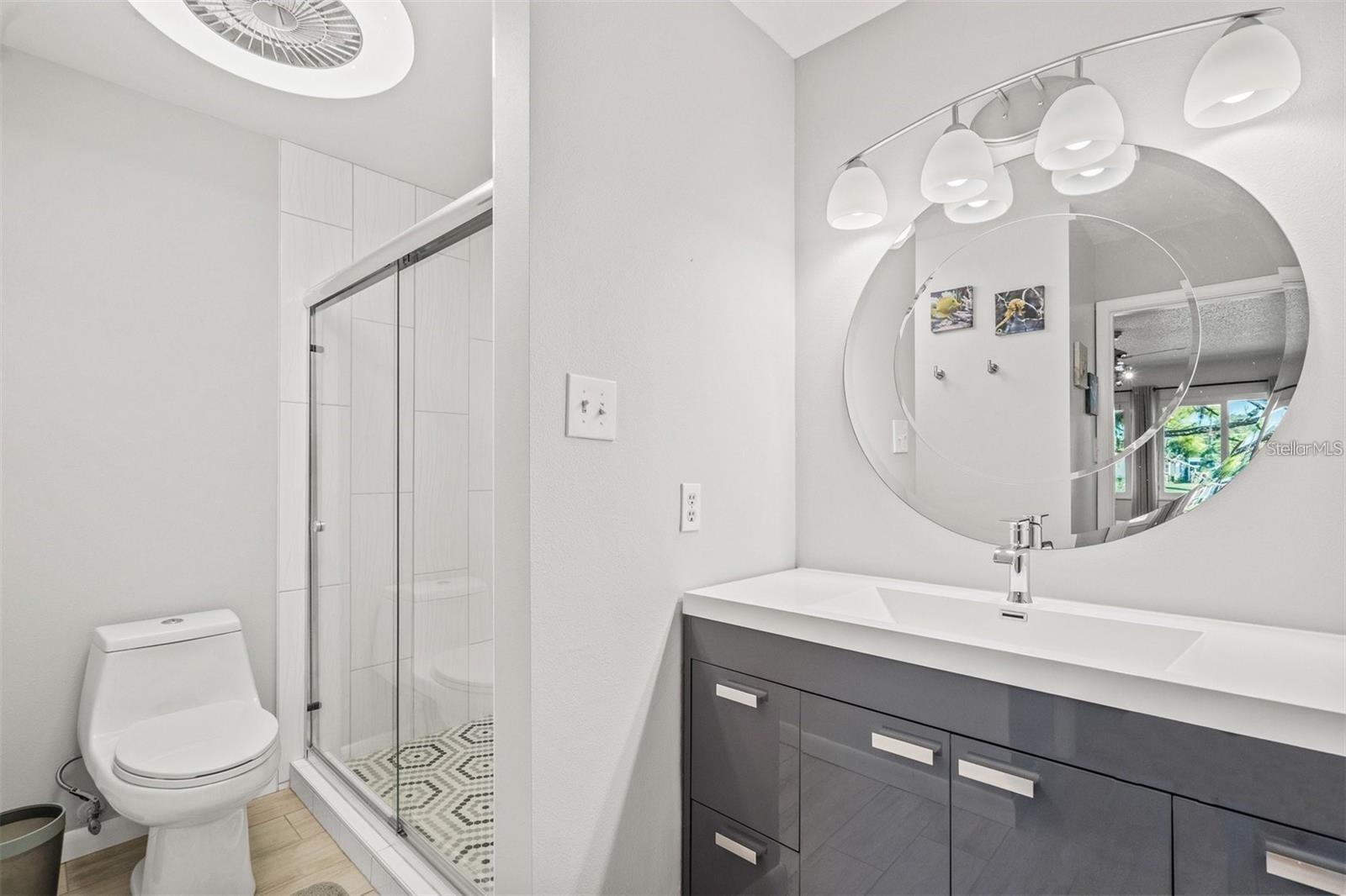 Listing photo id 24 for 5147 Willow Links 18