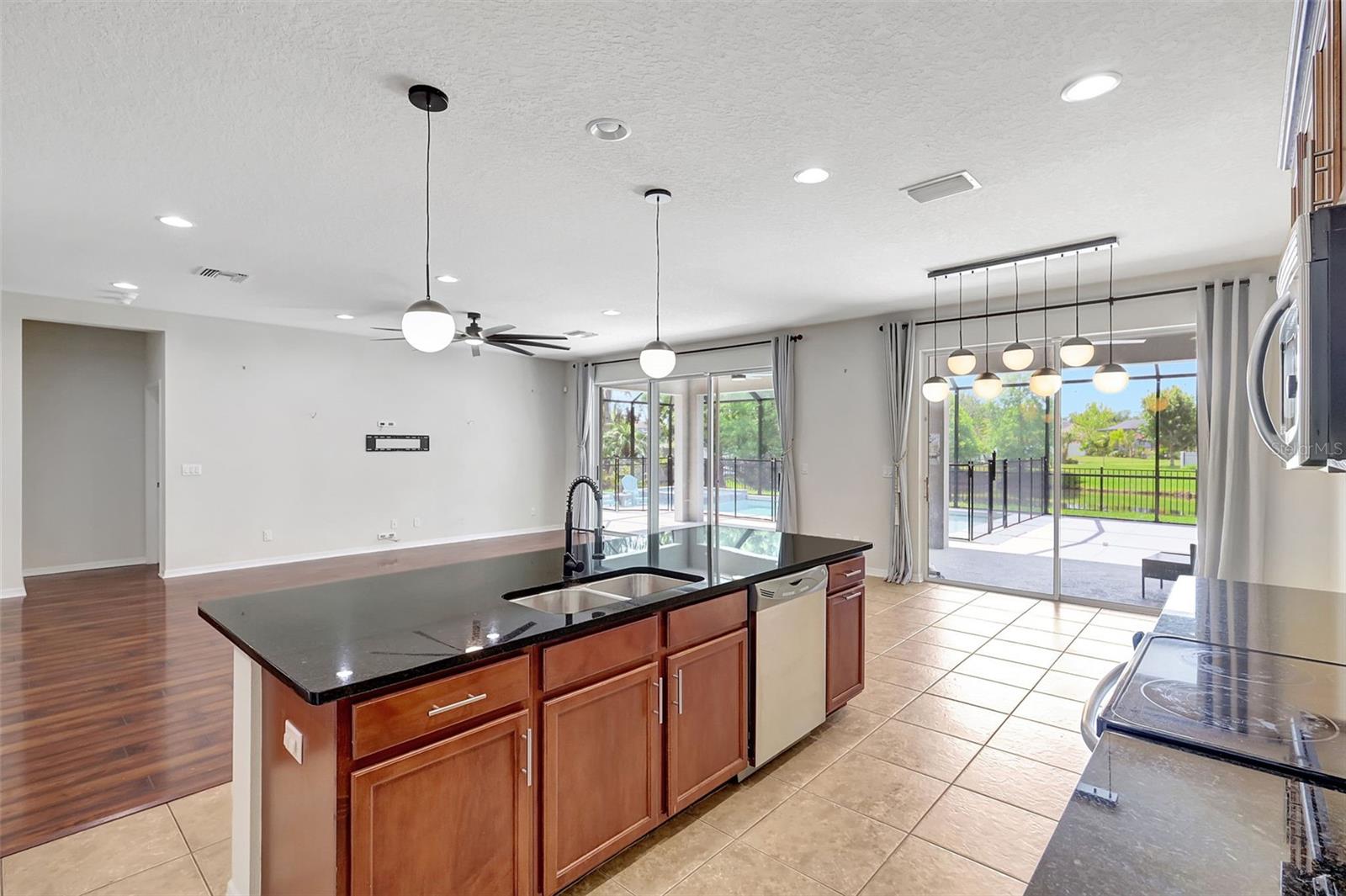 Image 20 of 64 For 7705 55th Street E