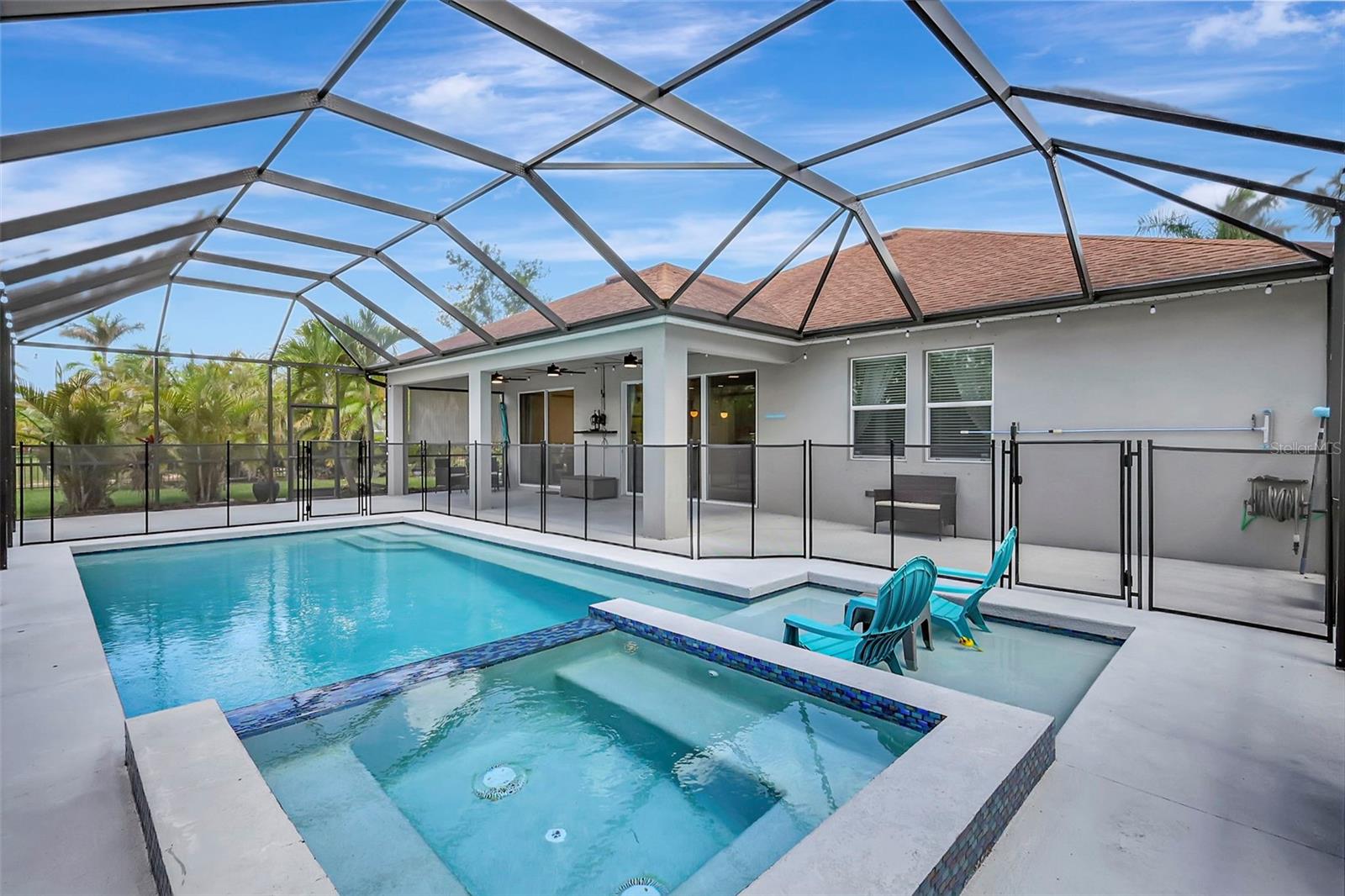 Image 3 of 64 For 7705 55th Street E