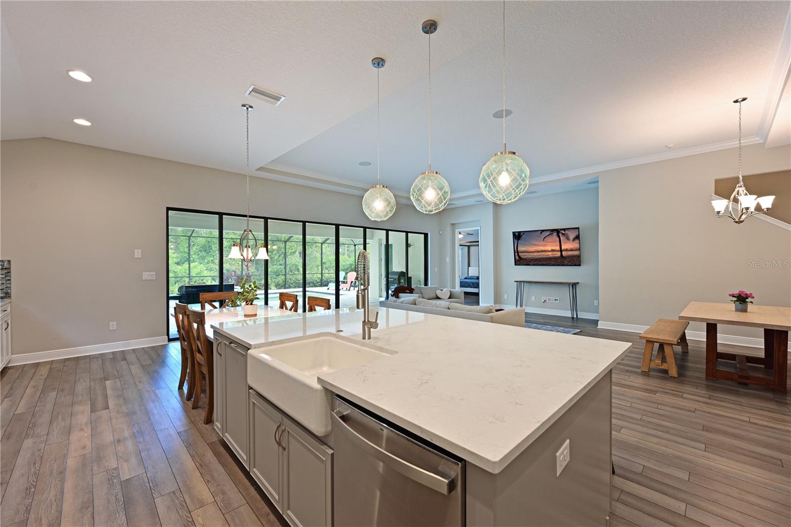 Image 10 of 62 For 8916 Isabella Circle