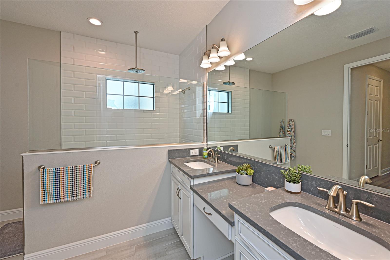 Image 14 of 62 For 8916 Isabella Circle