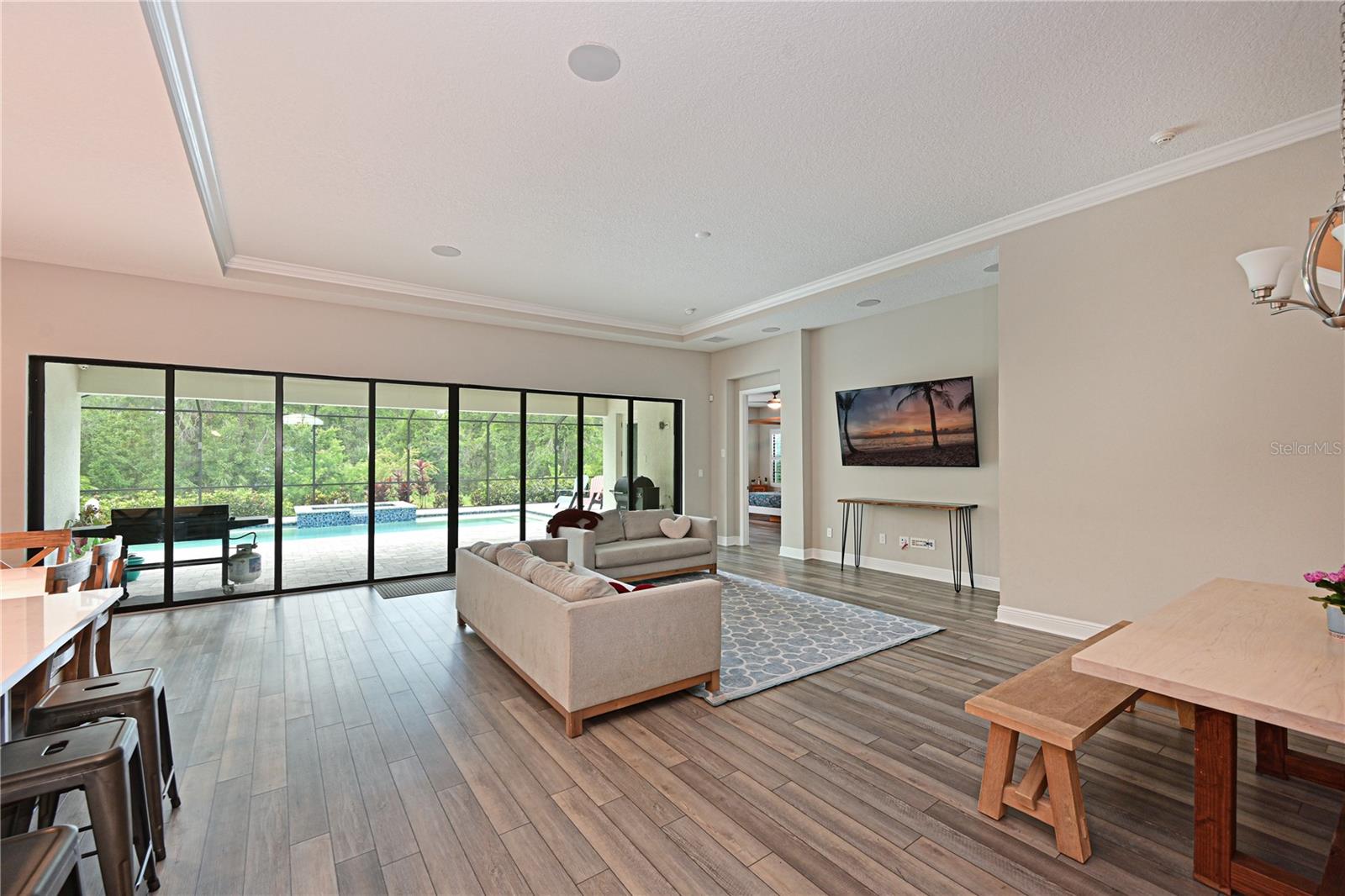 Image 4 of 62 For 8916 Isabella Circle