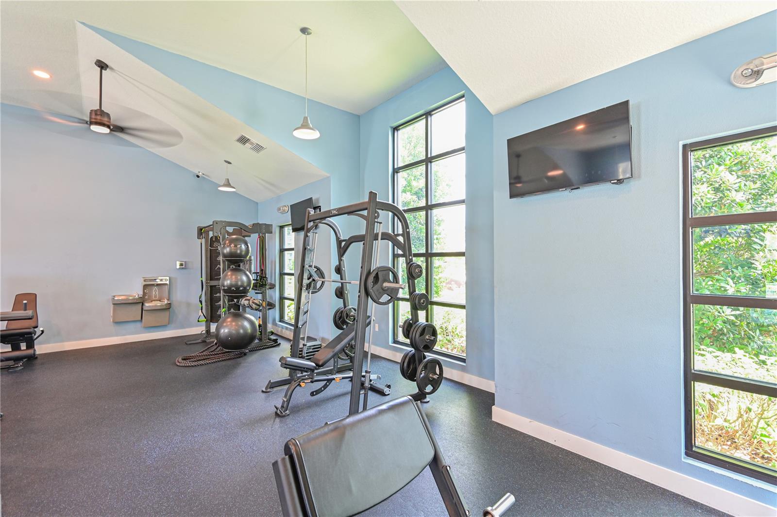Image 47 of 62 For 8916 Isabella Circle
