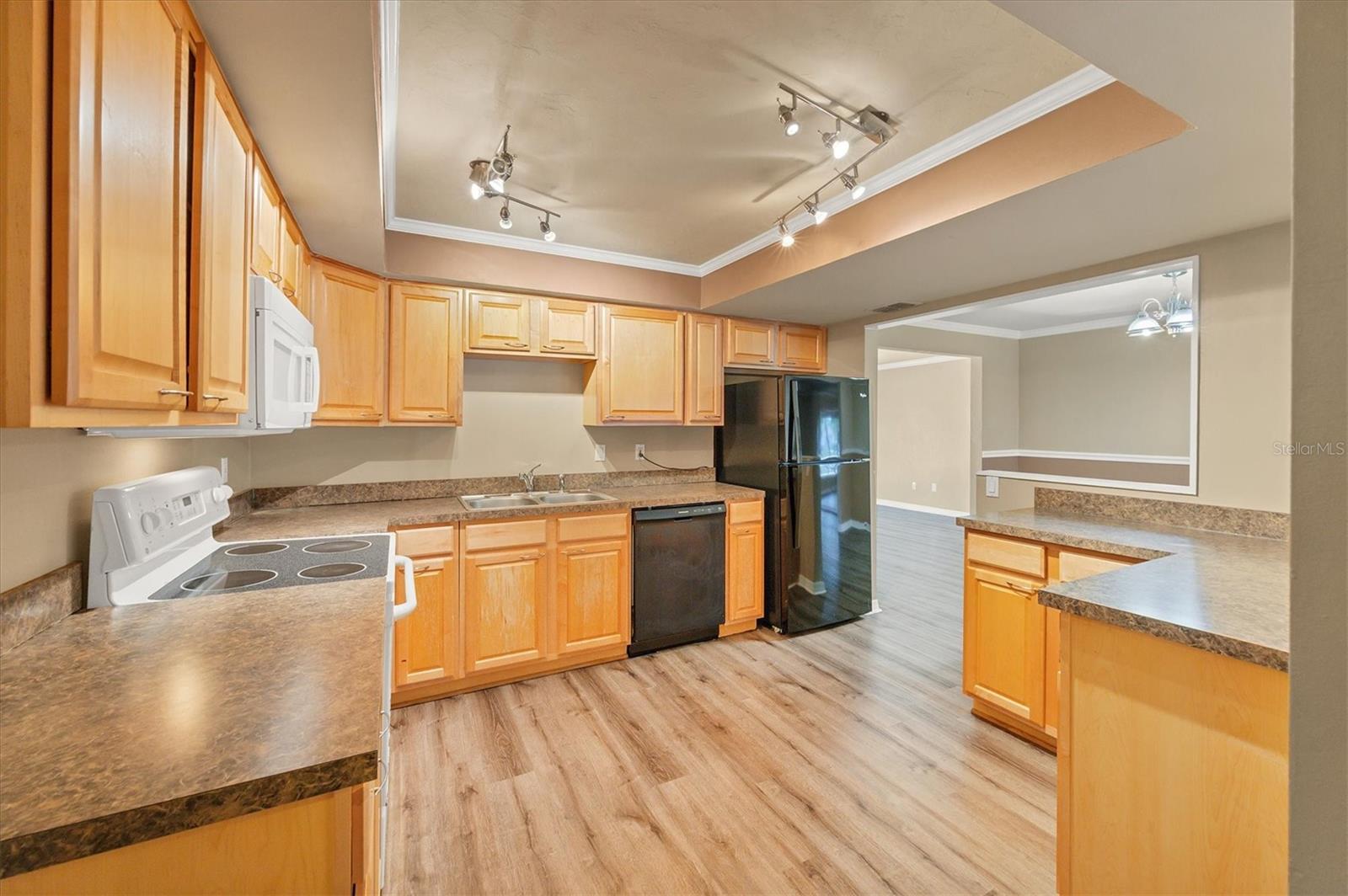 Image 11 of 38 For 6760 14th Street S