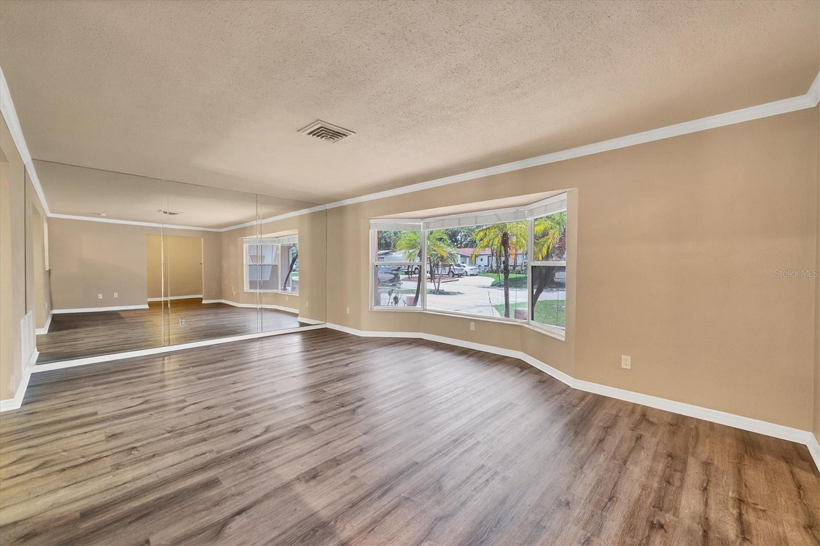Image 6 of 38 For 6760 14th Street S