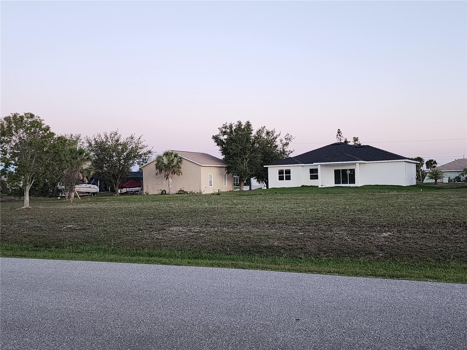 Image 12 of 14 For 15571 Ruston Circle