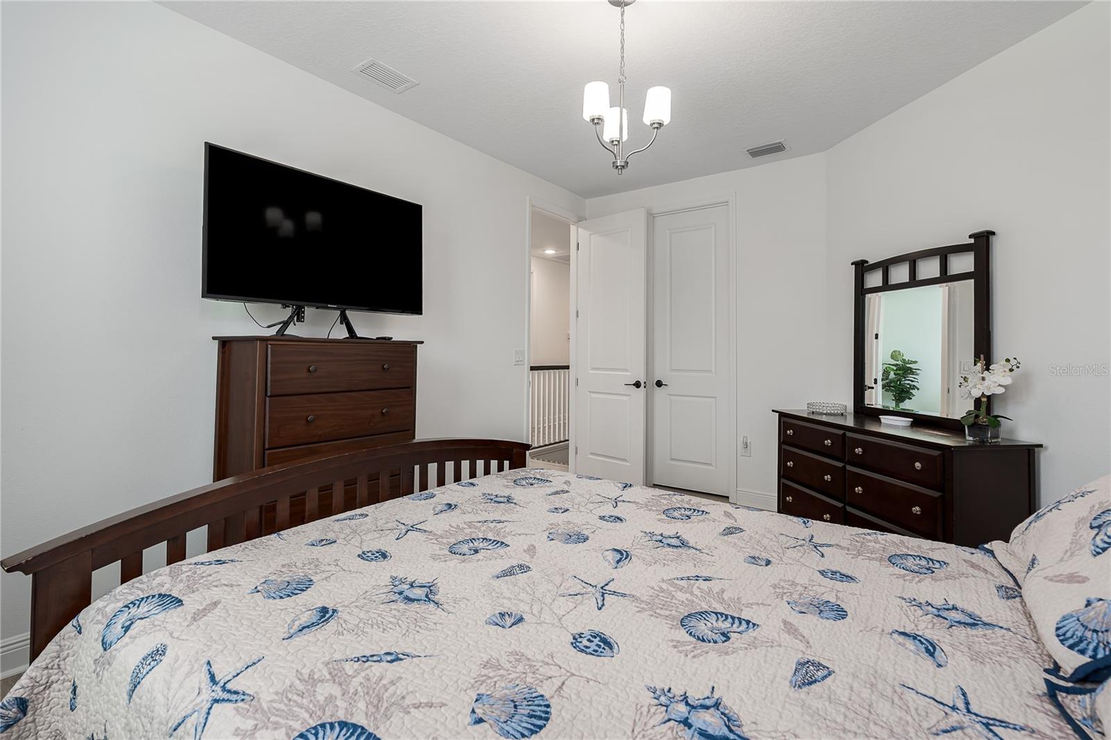 Image 23 of 57 For 5651 Trevesta Place