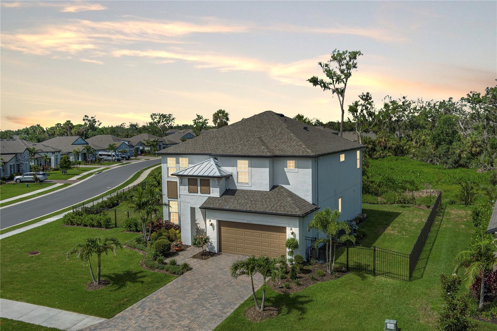 Image 3 of 57 For 5651 Trevesta Place