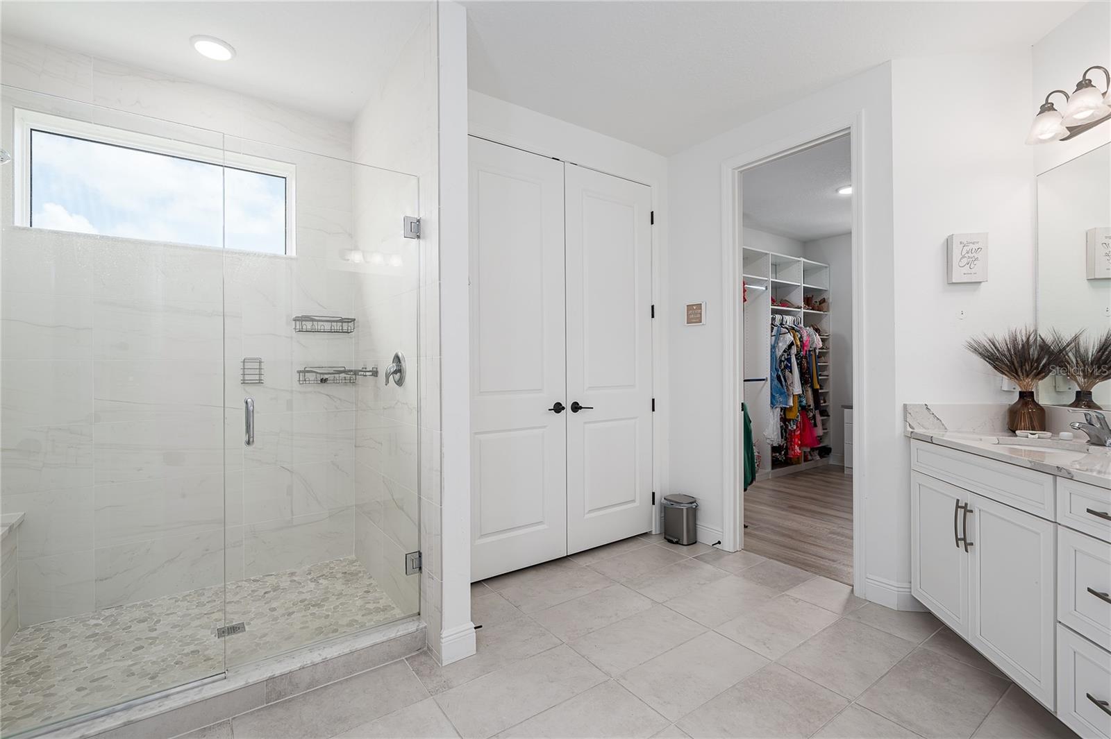 Image 34 of 57 For 5651 Trevesta Place