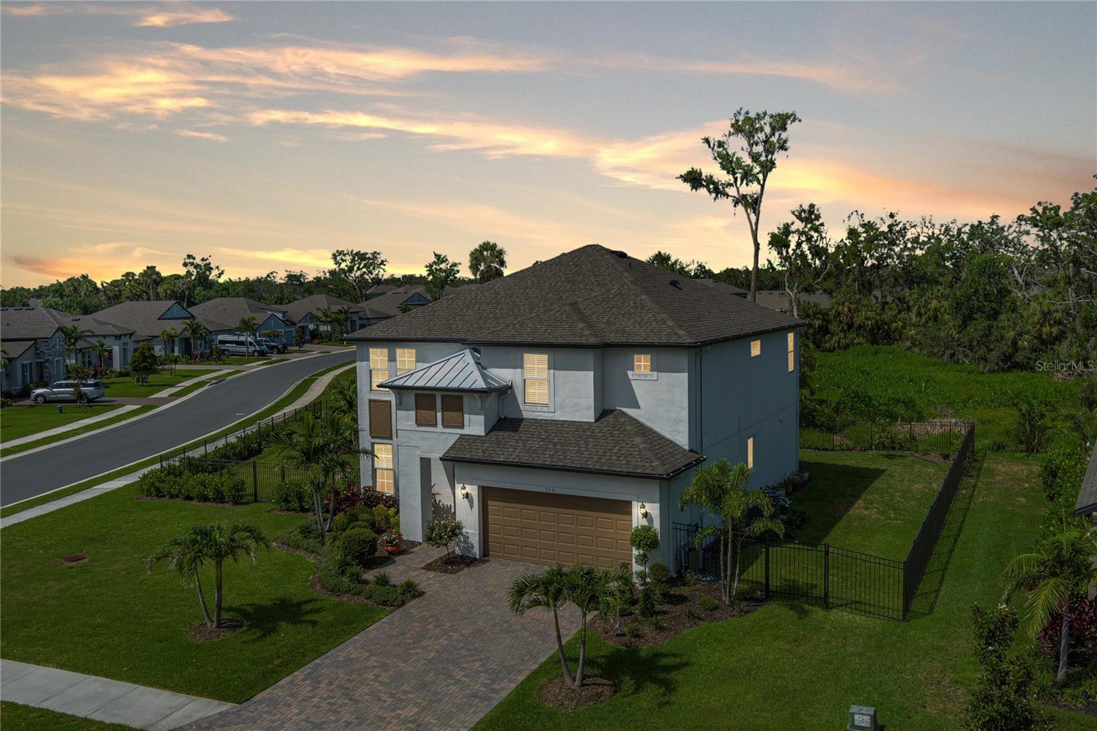 Image 36 of 57 For 5651 Trevesta Place