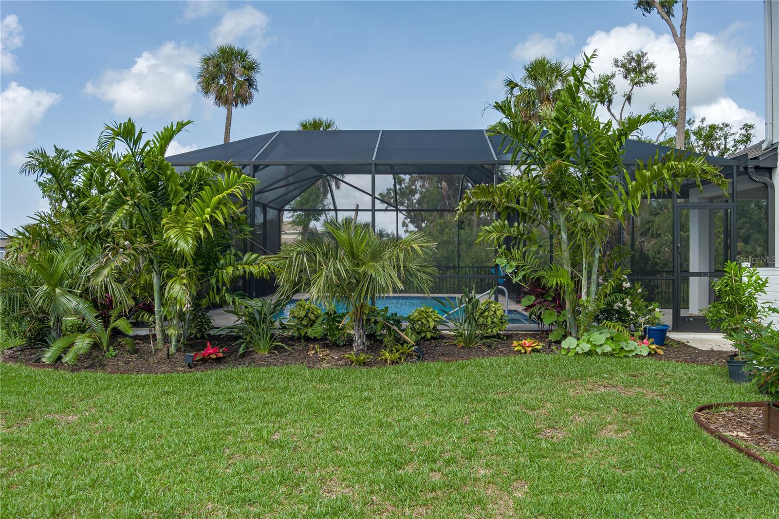Image 37 of 57 For 5651 Trevesta Place
