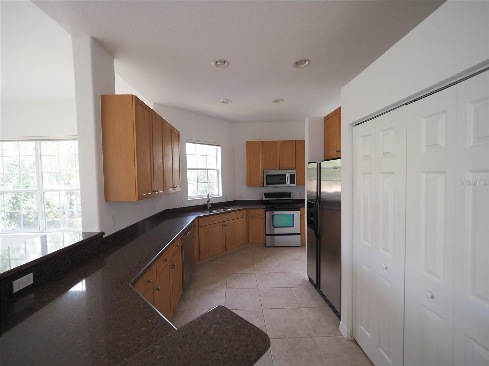 Image 11 of 33 For 408 Triano Circle 408