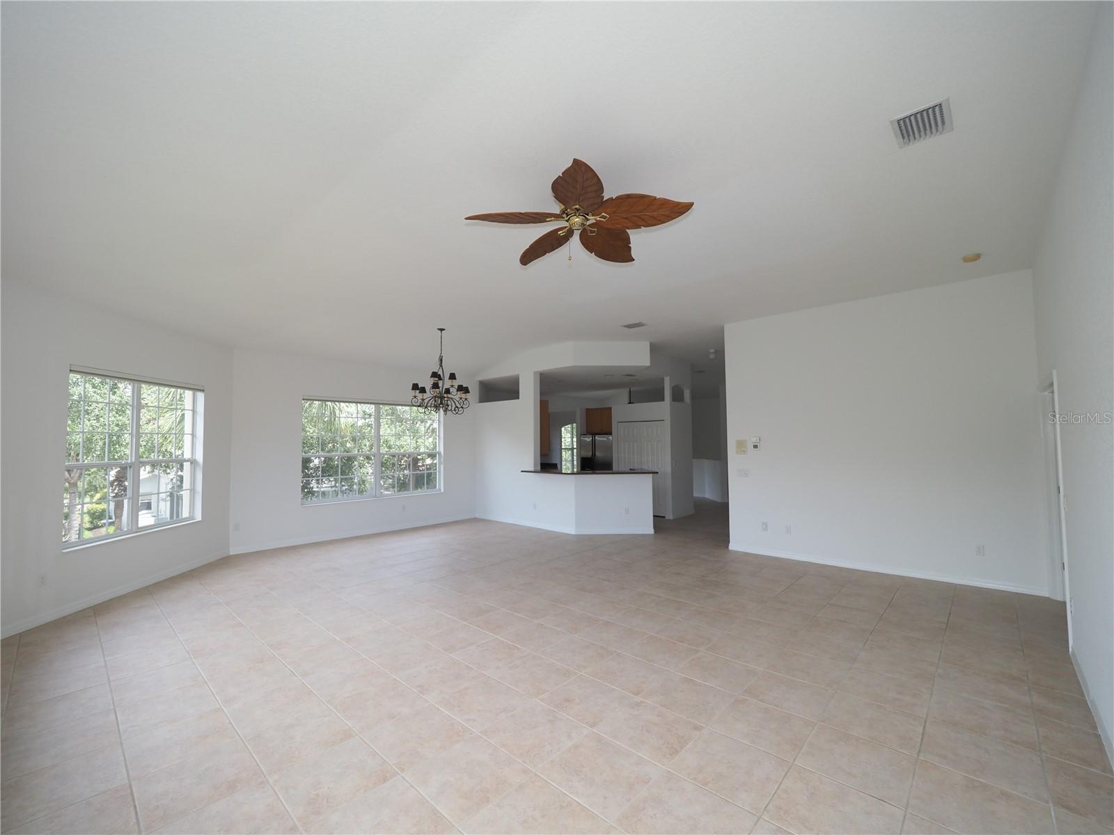 Image 16 of 33 For 408 Triano Circle 408