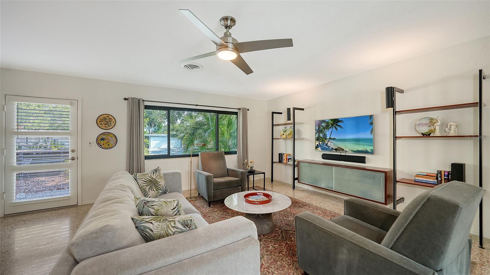 Image 11 of 59 For 2516 Goldenrod Street