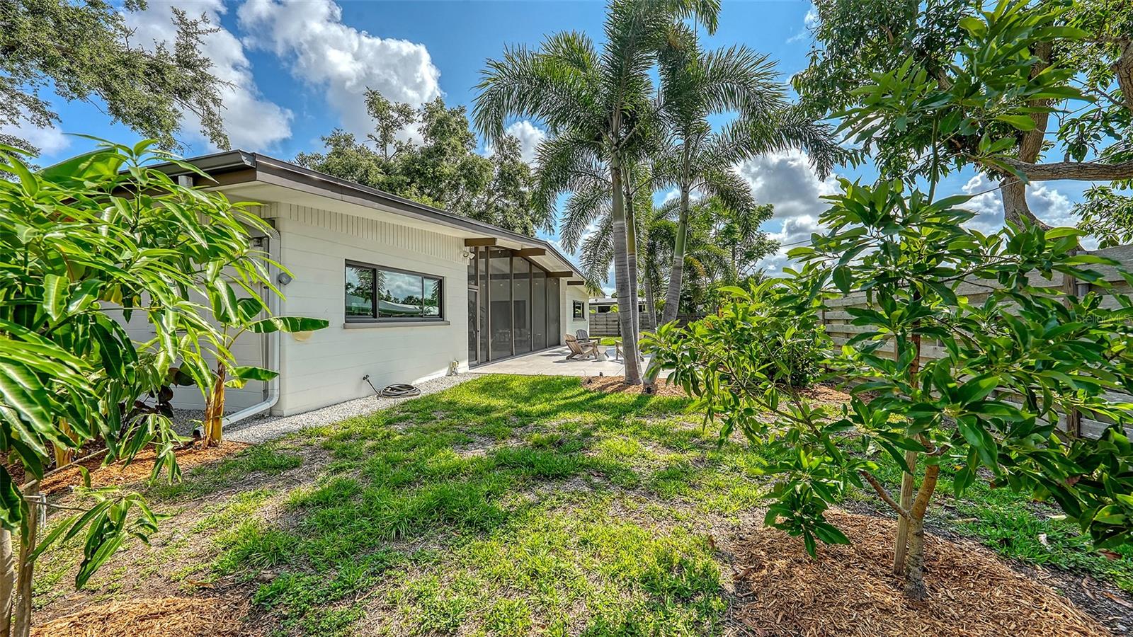 Image 46 of 59 For 2516 Goldenrod Street
