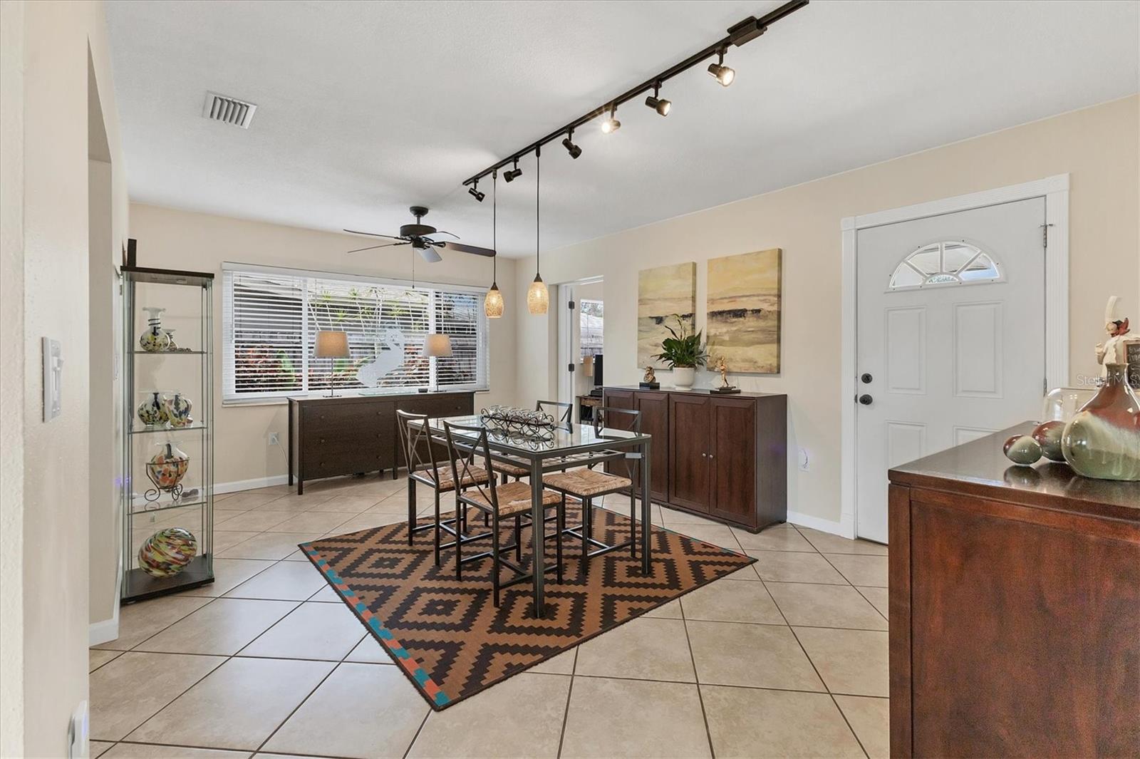 Image 11 of 32 For 2402 33rd Street W