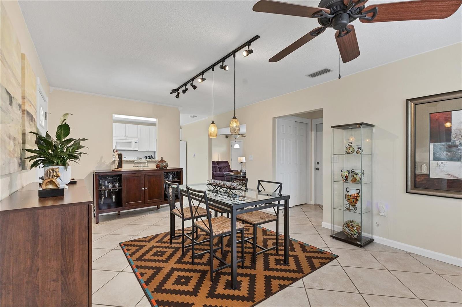 Image 14 of 32 For 2402 33rd Street W
