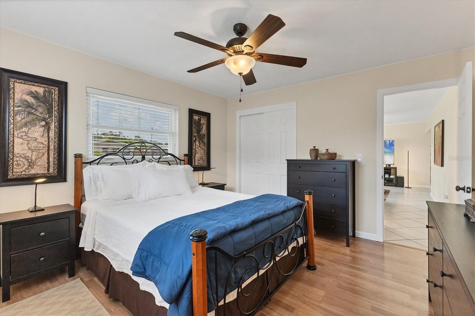 Image 16 of 32 For 2402 33rd Street W