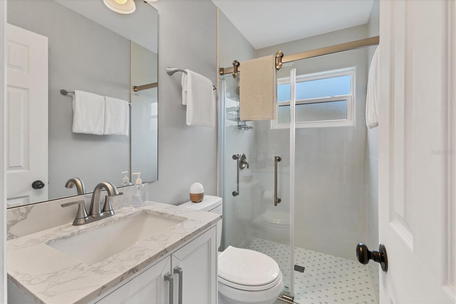 Image 19 of 32 For 2402 33rd Street W