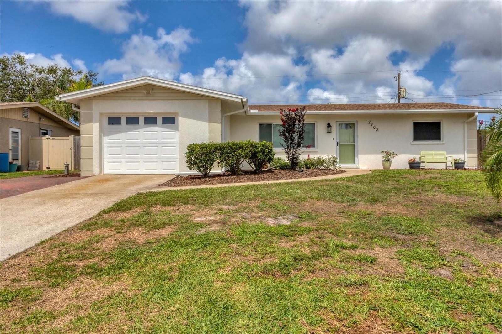 Image 3 of 32 For 2402 33rd Street W
