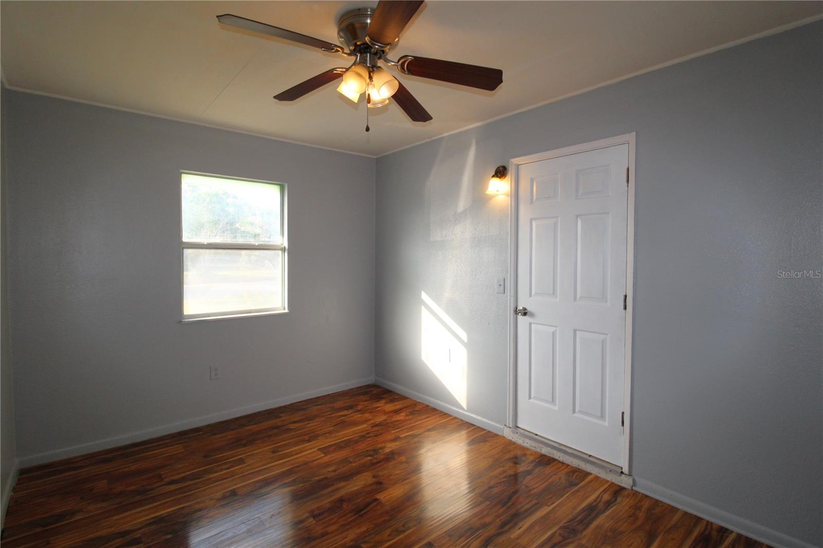Image 11 of 22 For 2618 38th Avenue W