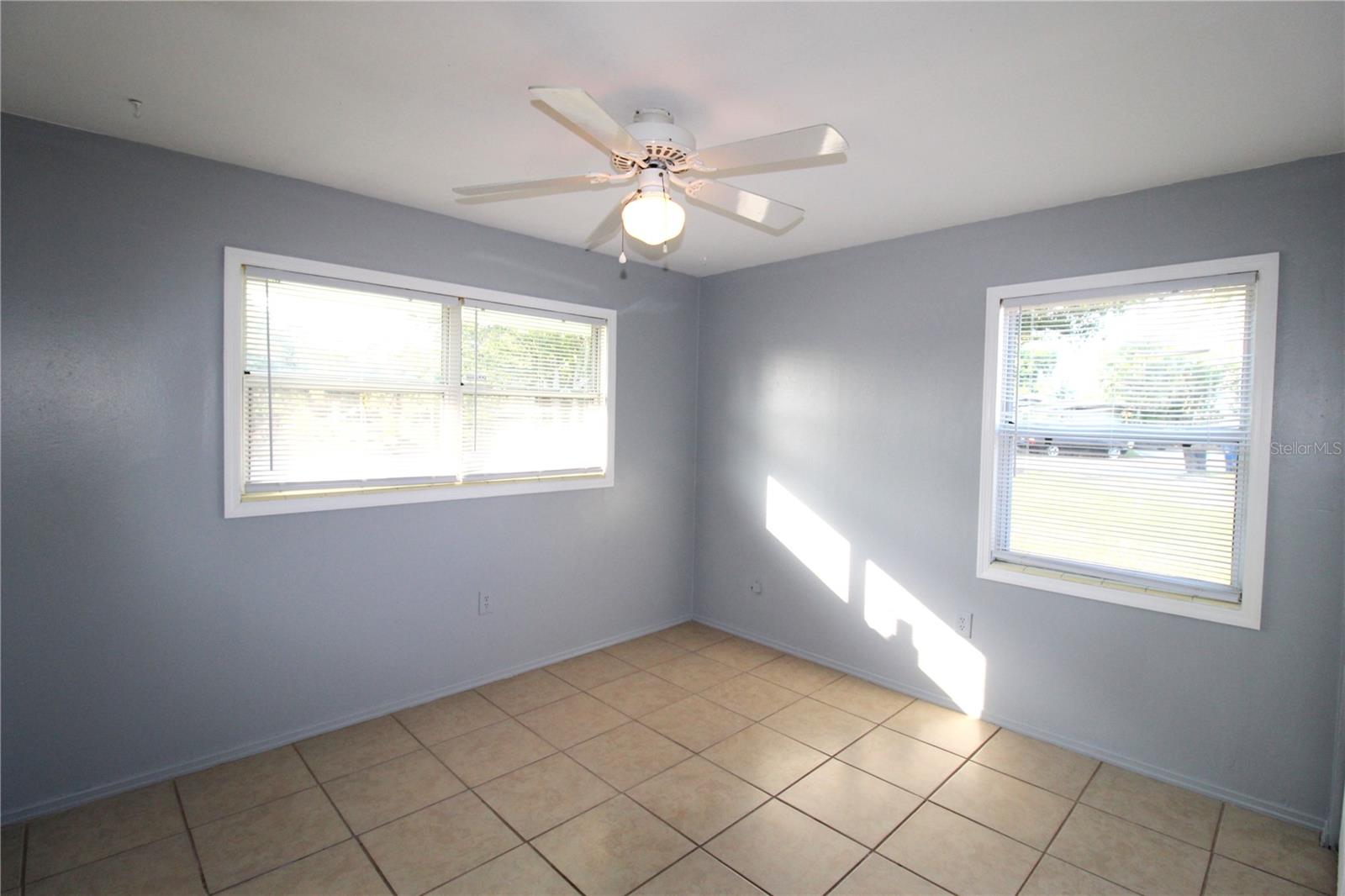 Image 14 of 22 For 2618 38th Avenue W