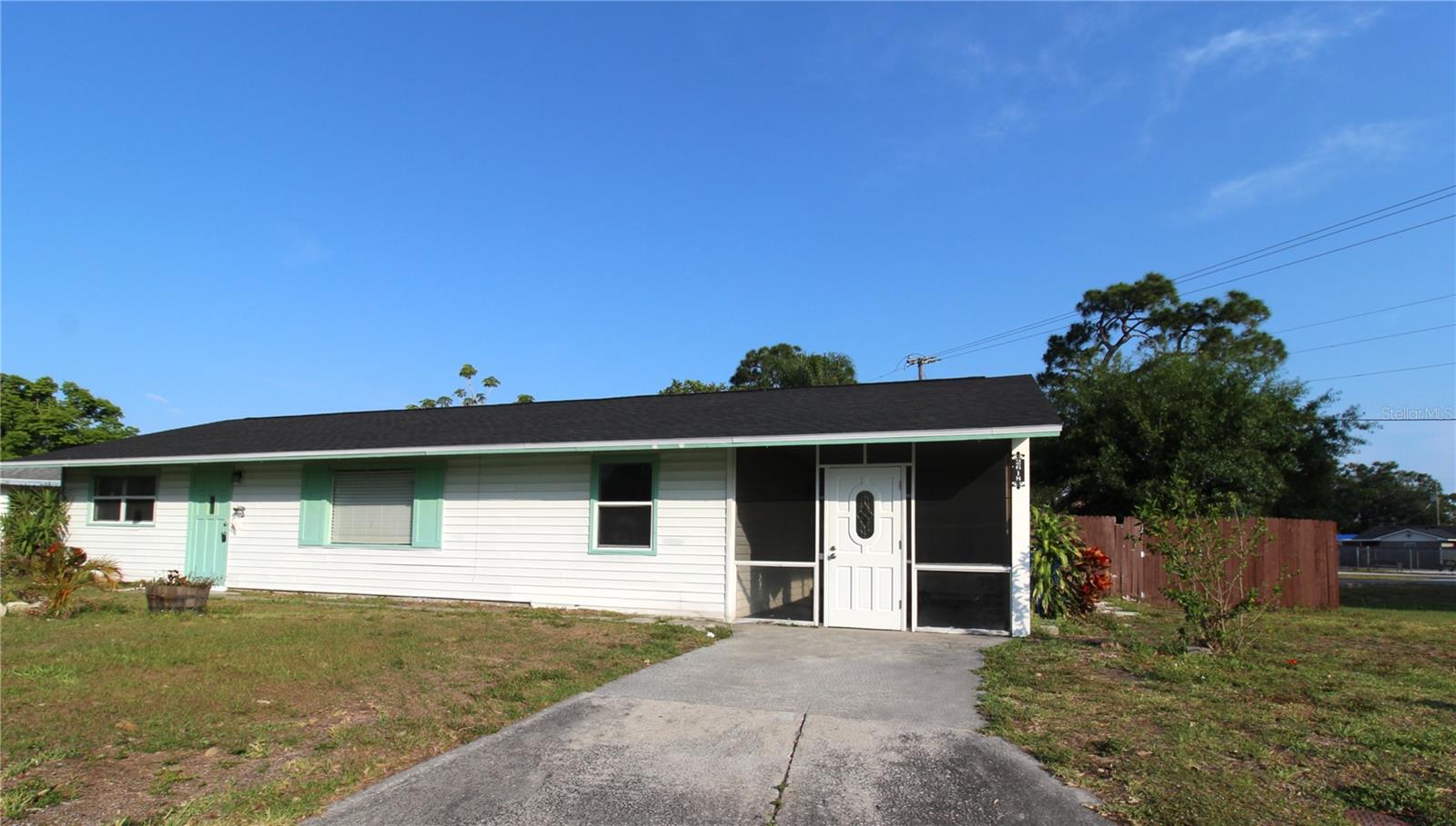 Image 2 of 22 For 2618 38th Avenue W