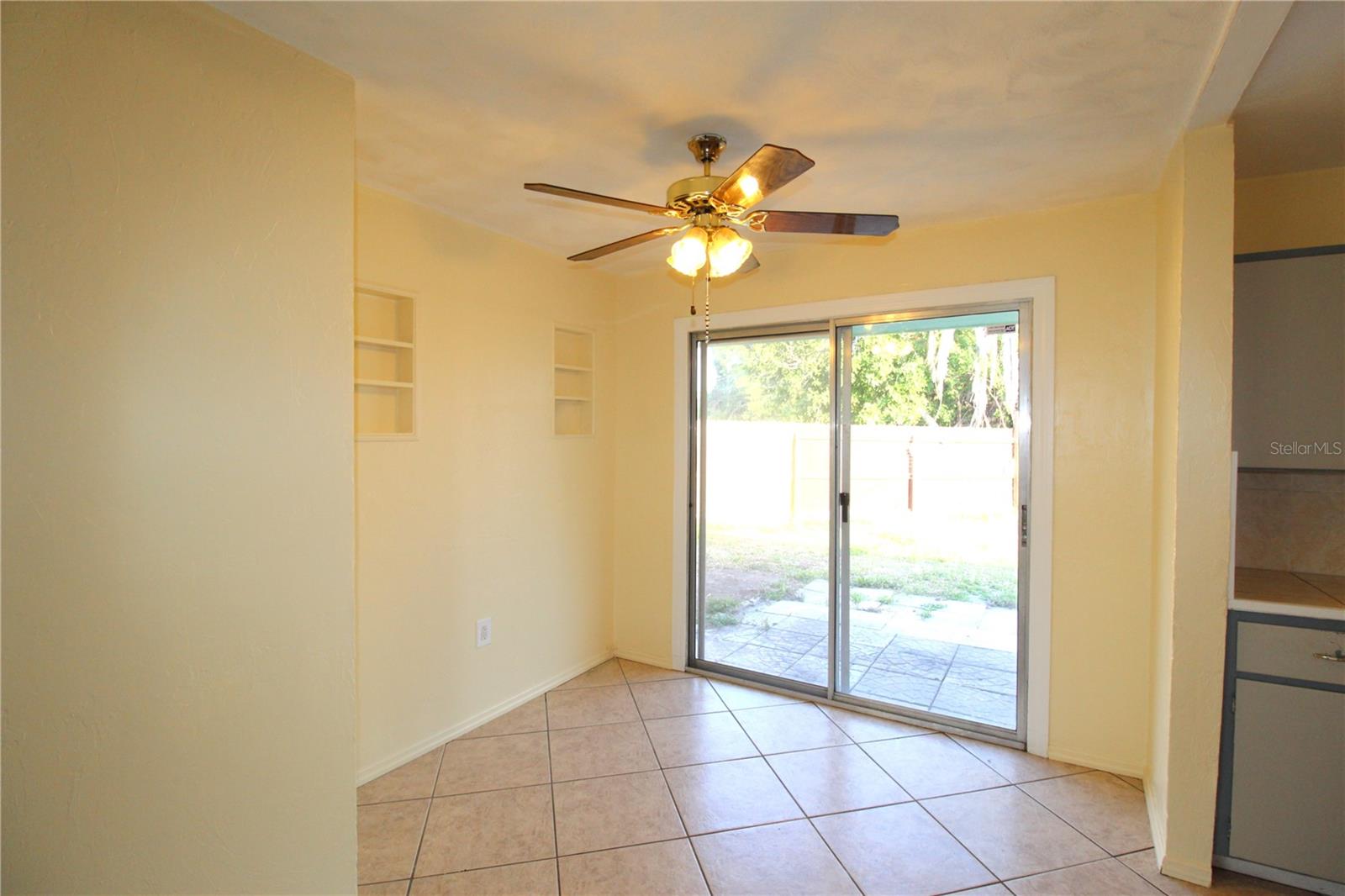Image 7 of 22 For 2618 38th Avenue W