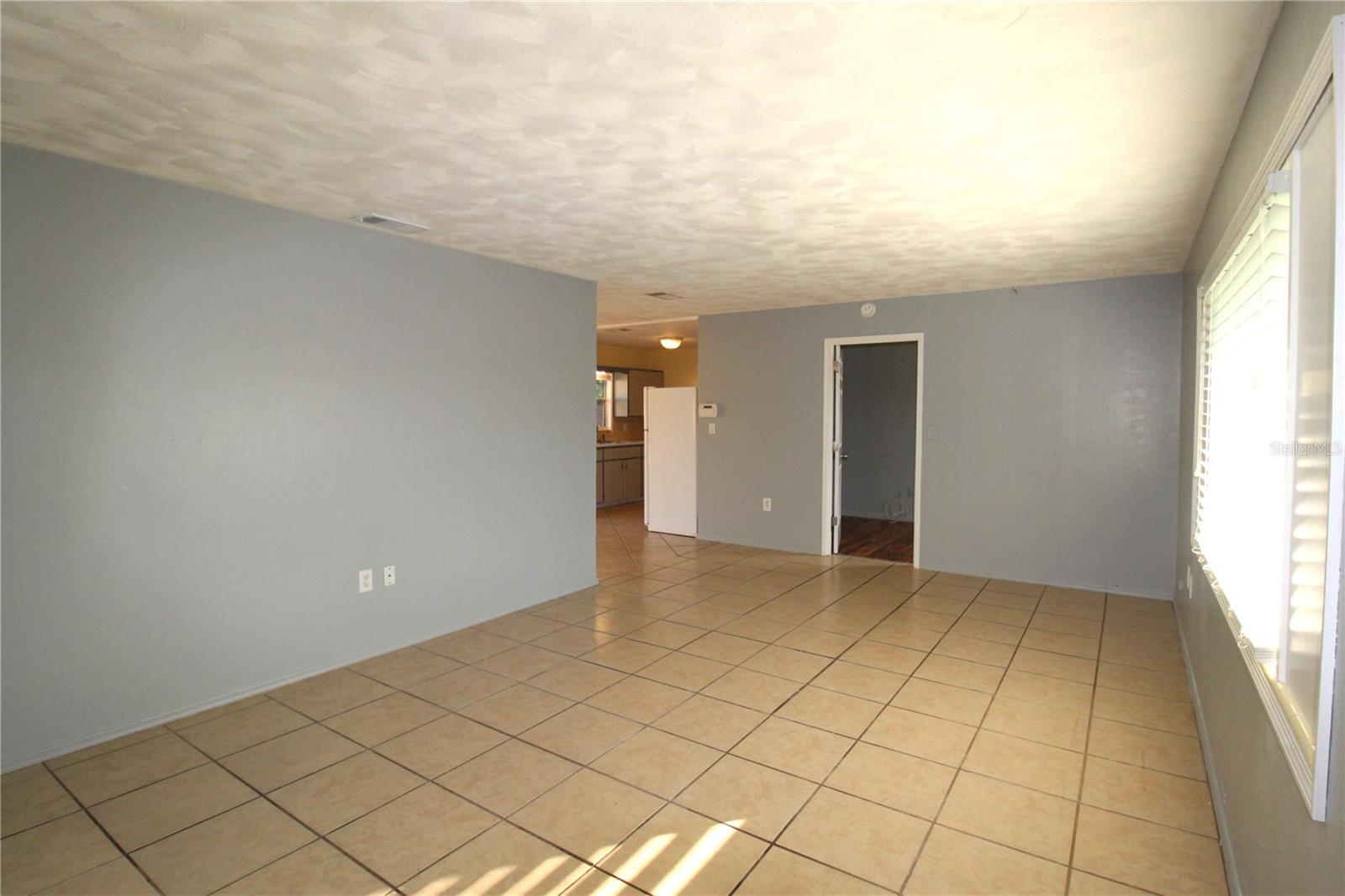 Image 9 of 22 For 2618 38th Avenue W