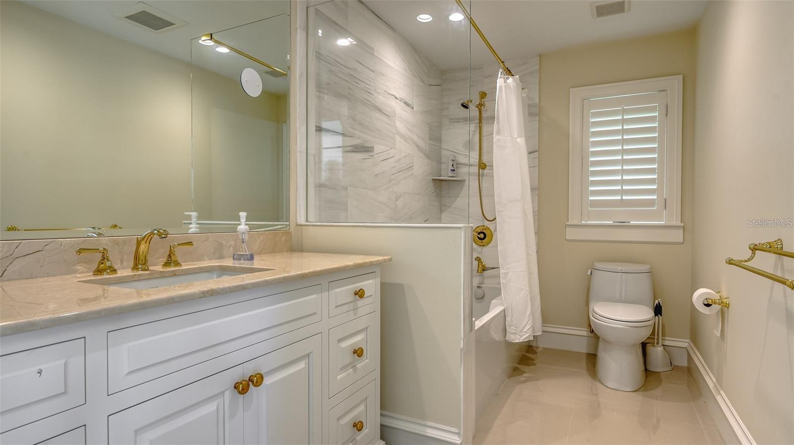 Image 41 of 63 For 1121 Morningside Place