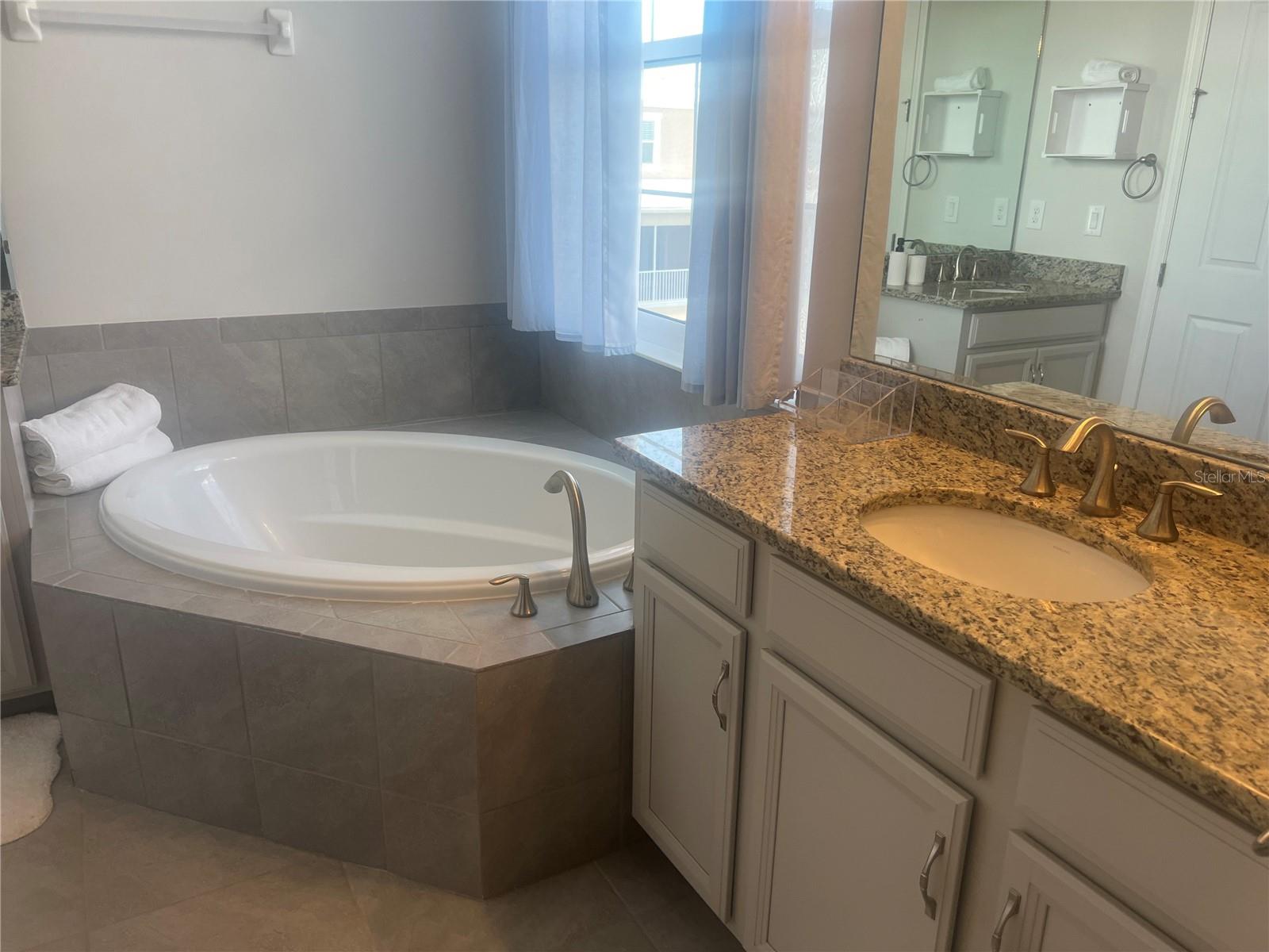 Image 12 of 31 For 10420 Coral Landings Lane 115