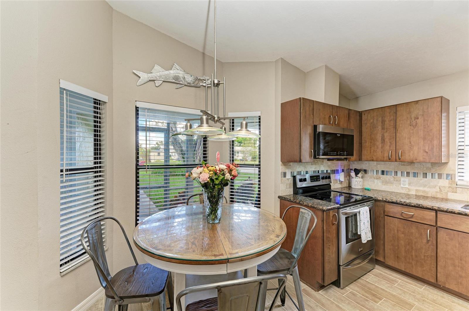 Image 11 of 35 For 4115 2nd Avenue Nw