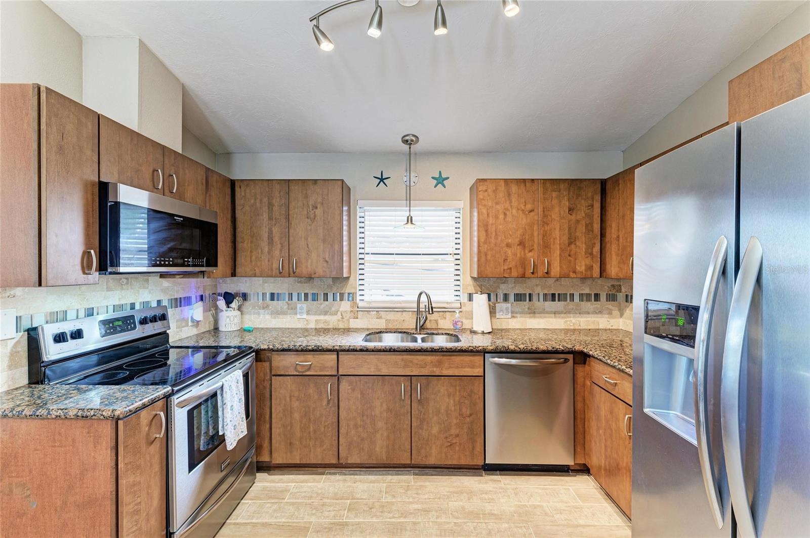 Image 13 of 35 For 4115 2nd Avenue Nw