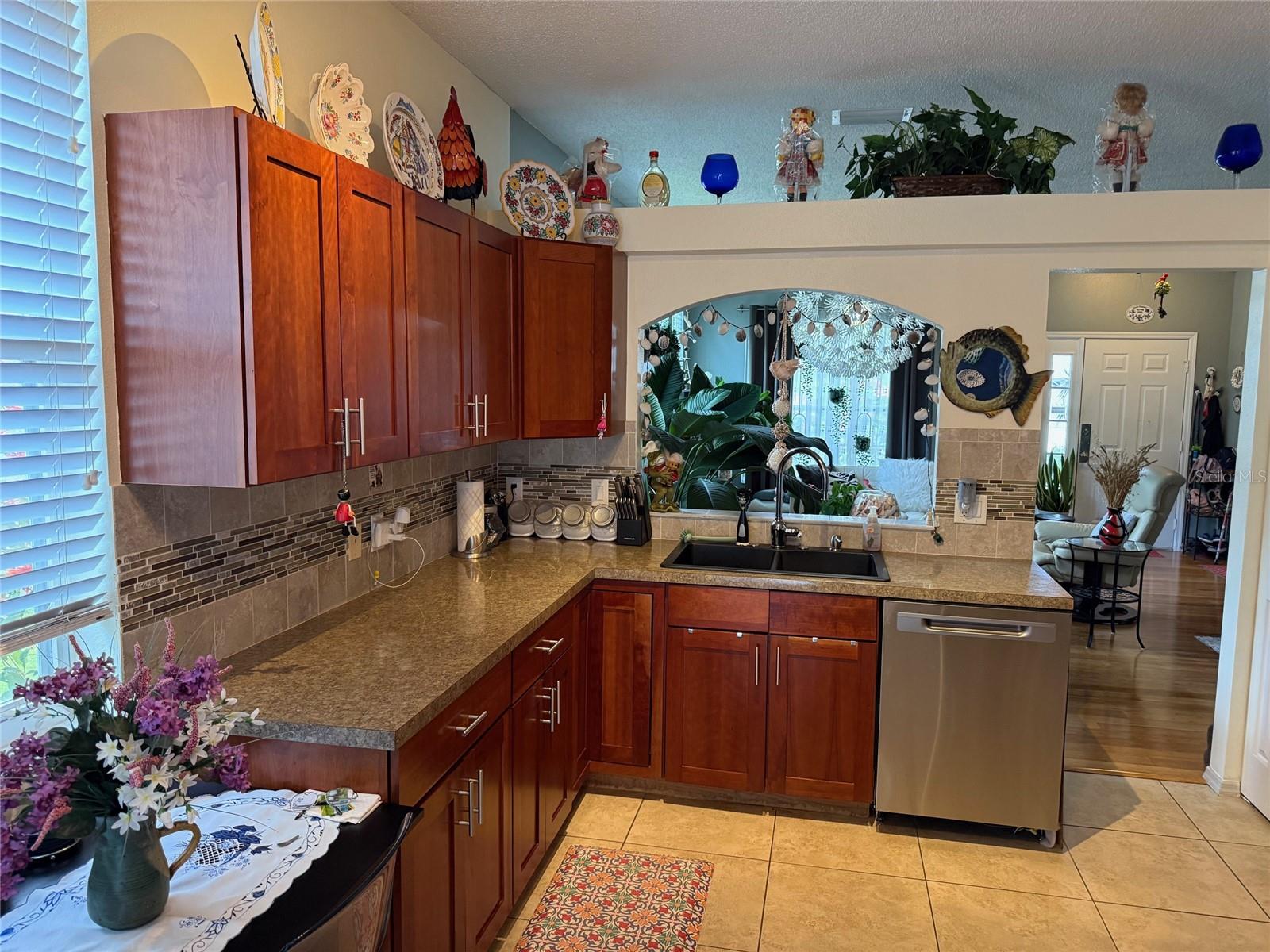 Image 6 of 21 For 817 Tallgrass Lane