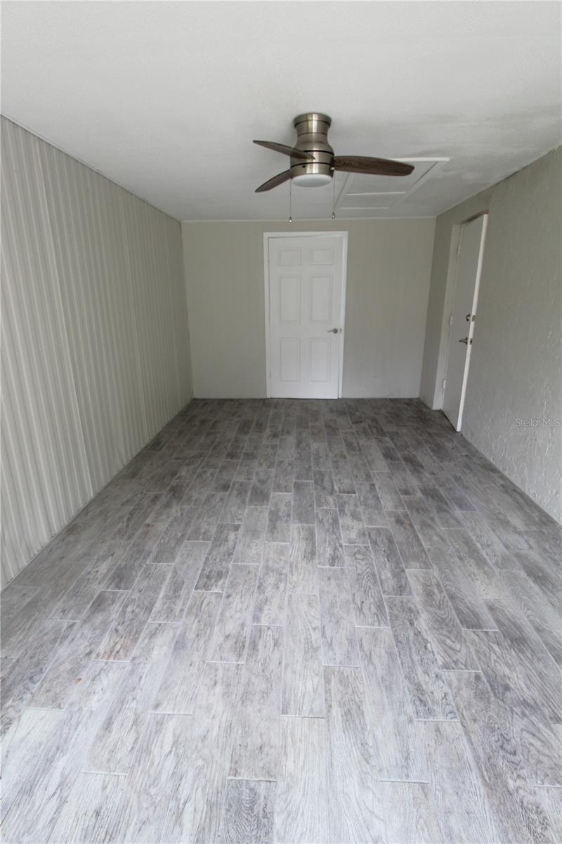 Image 11 of 12 For 302 Colonia Lane 8