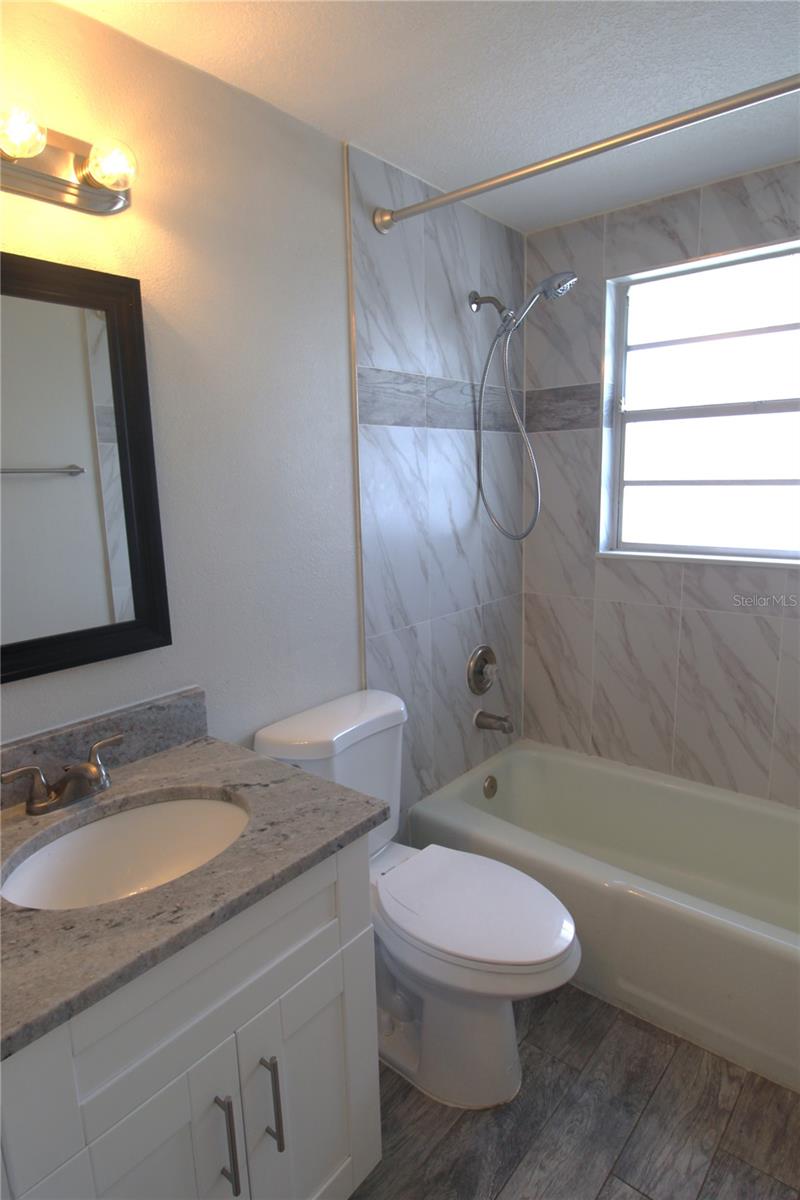 Image 9 of 12 For 302 Colonia Lane 8