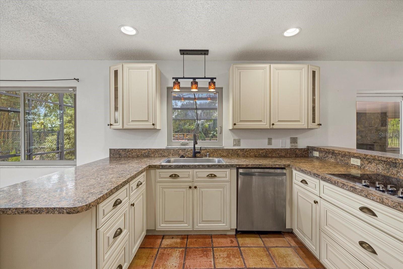 Image 10 of 52 For 8255 Longbay Boulevard